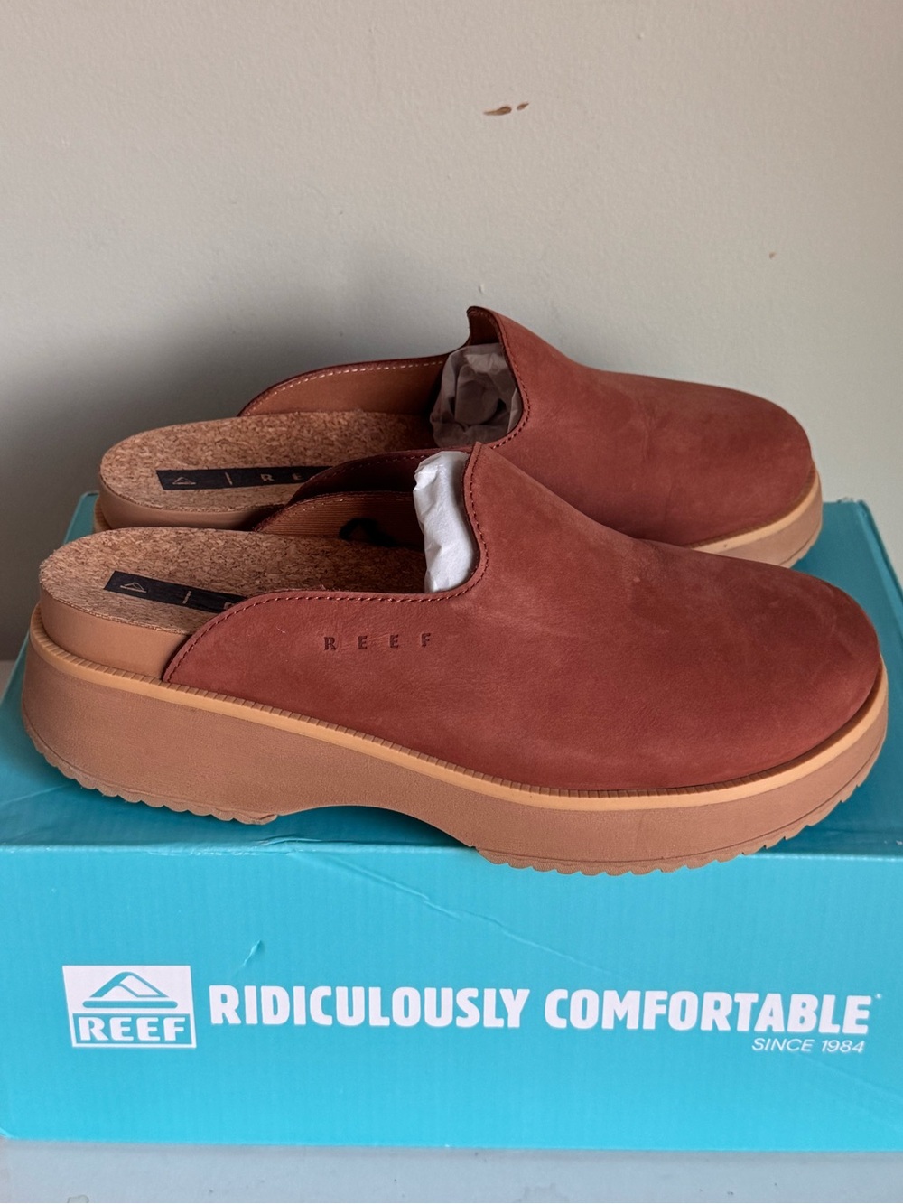 REEF Vista Skye Mule Clog Caramel Suede Leather Platform Slip-on Lightweight 8